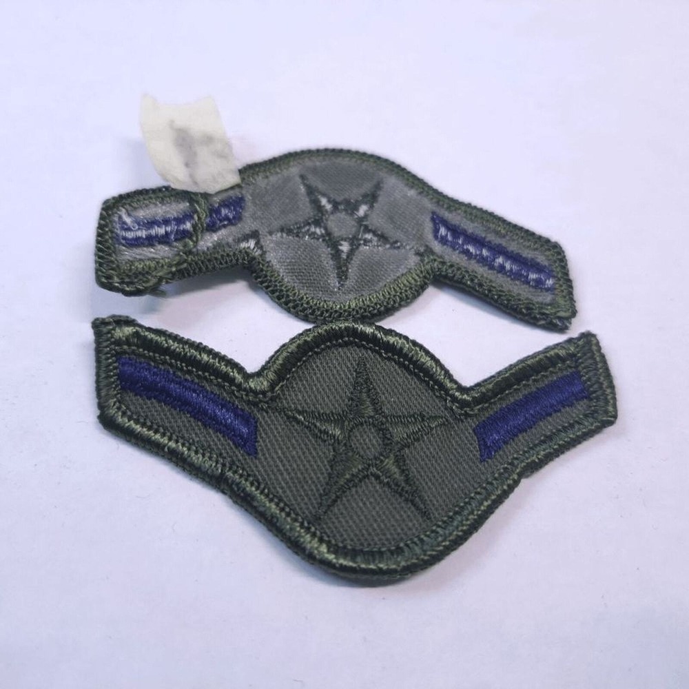 New US Air Force USAF Airman Patch Rank Enlisted Insignia Star Chevron Stripe E2